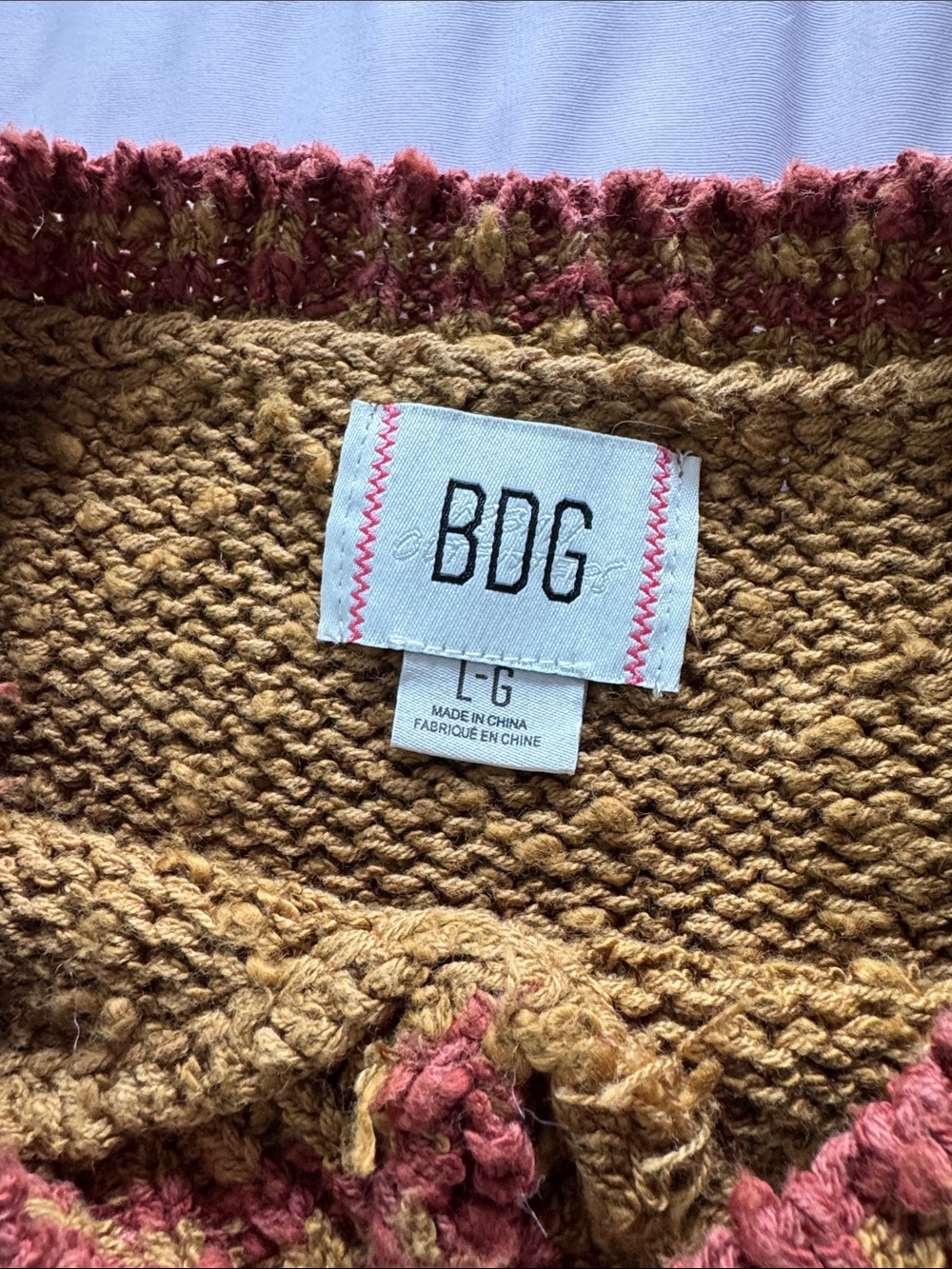 BDG Van Bowling Graphic Oversized V-neck Dad Sweater large euc urban outfitters - Picture 4 of 8